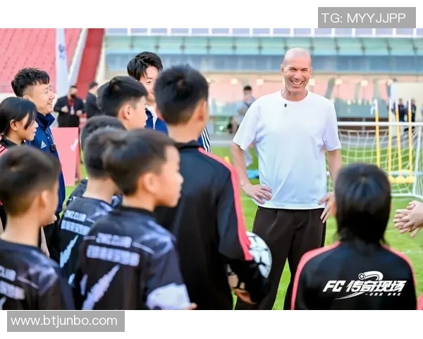 足球训练馆球星成长之路:从新星到传奇的拼搏与荣耀 足球训练馆球星成长之路:从新星到传奇的拼搏与荣耀